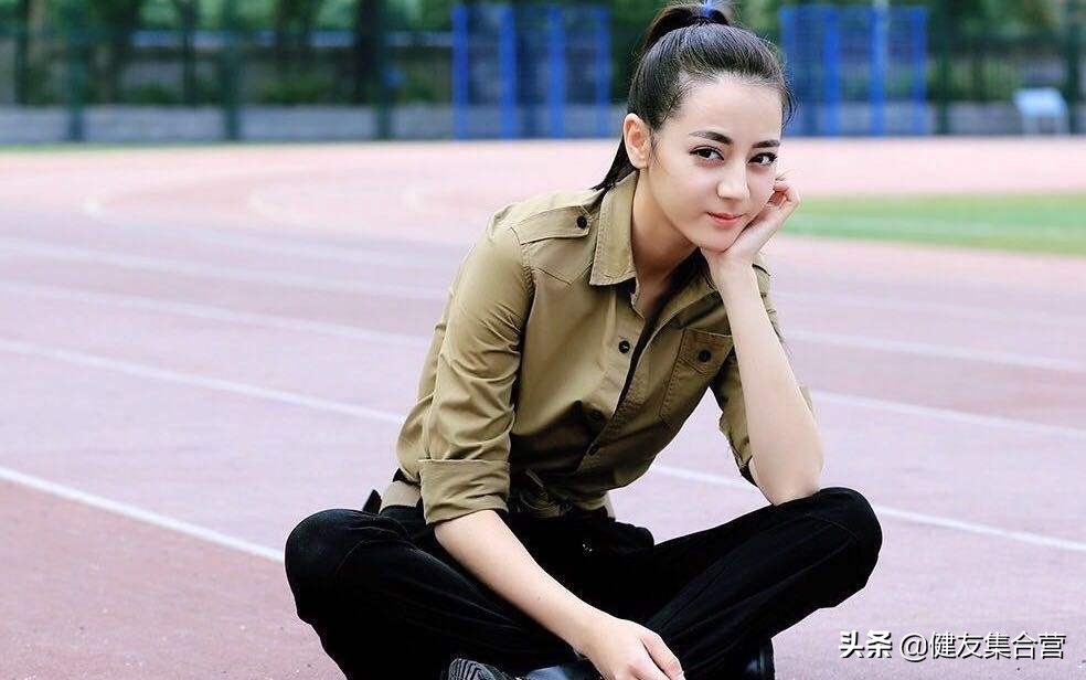 脖子粗的女人怎么调理,脖子粗女生怎么改善