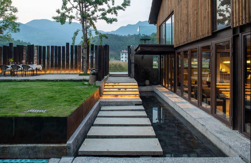 臻选人文度假品牌开山之作,惊艳问世,与月途看尽婺源千面之美