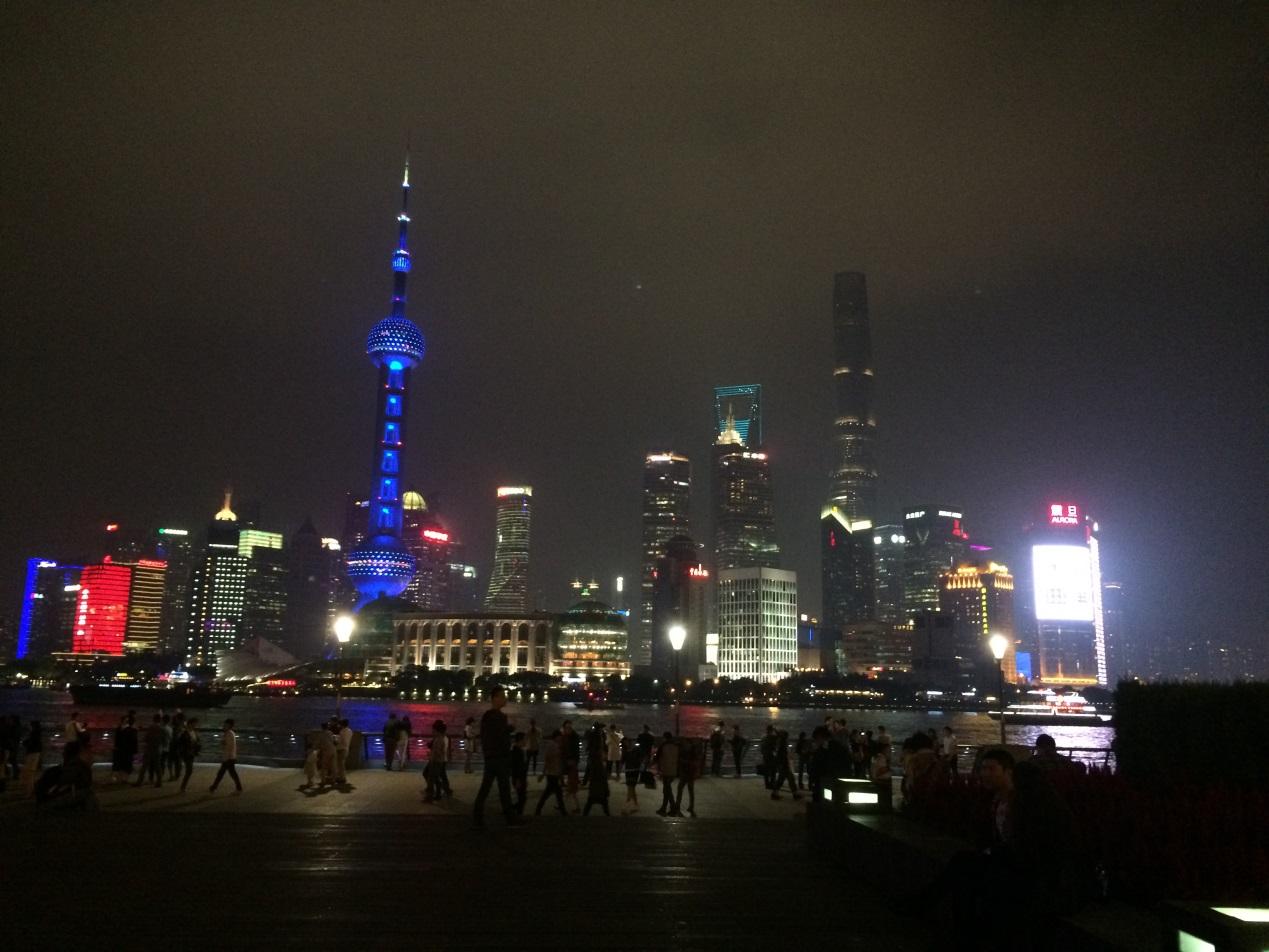 央行等五部门发文！和HK比，上海到底差在哪里？