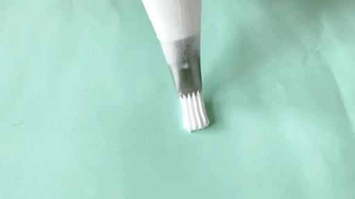 动物奶油裱花基础知识和手法,巧克力蛋糕裱花基础手法