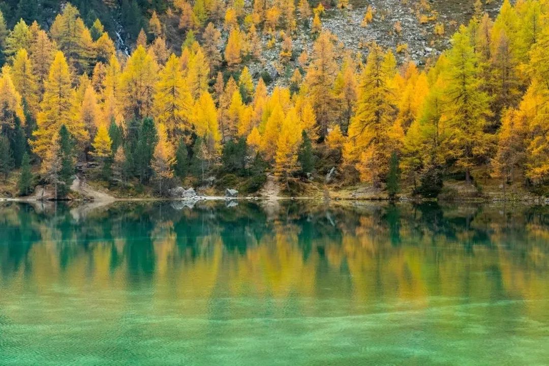 因为太美禁止拍照的小镇,世界上幸福指数爆棚的国家