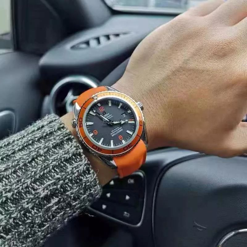 几百块钱买到几千的手表是真的吗,买手表上瘾