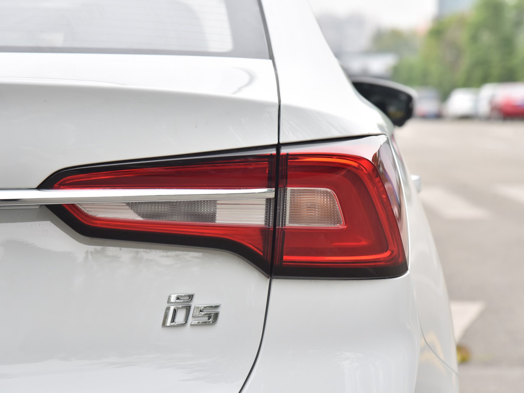 这三款车值得一看空间大油耗低,这3款车价格实惠但百分百是好车