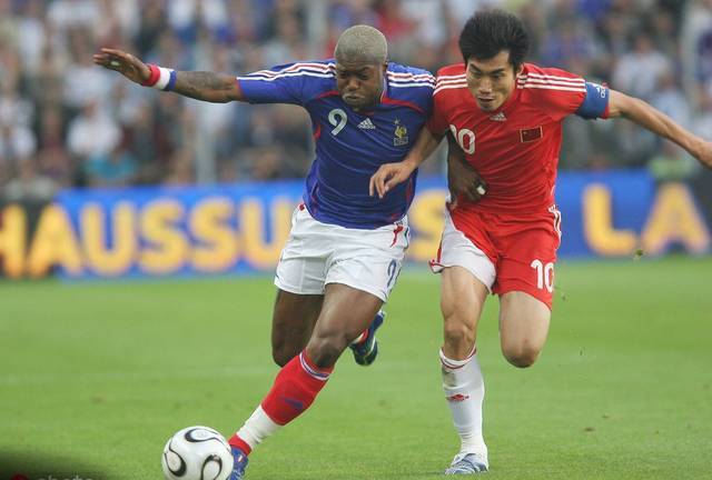 中超足球经典瞬间,中超广州队郑智精彩表现