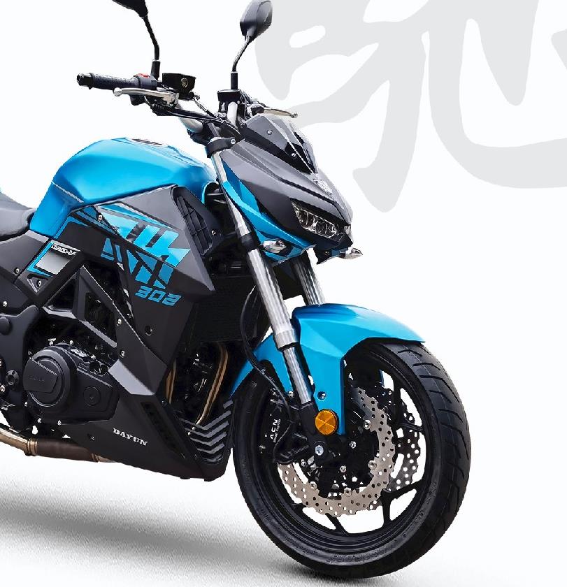 大运302摩托车视频,大运302街车极速