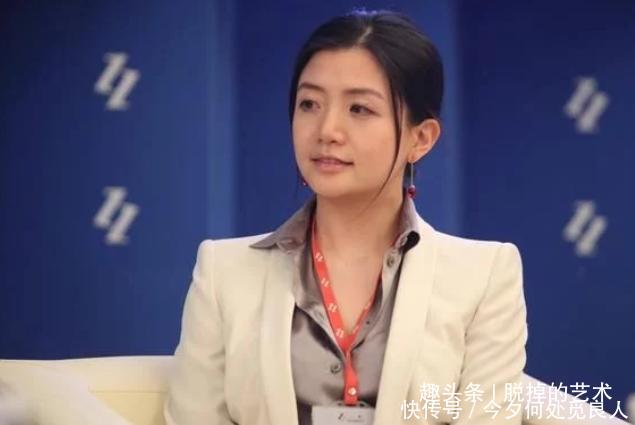 马云背后的女人不是他妻子？而且还有好几个？