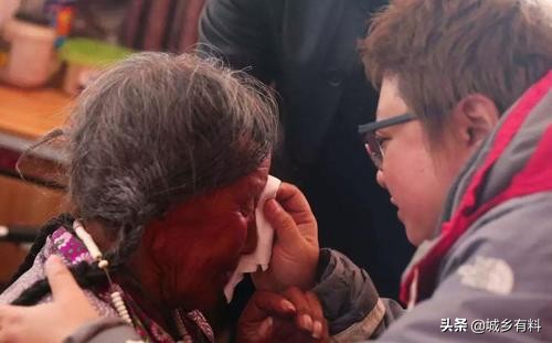 韩红最新真实消息,韩红现场揭露身份