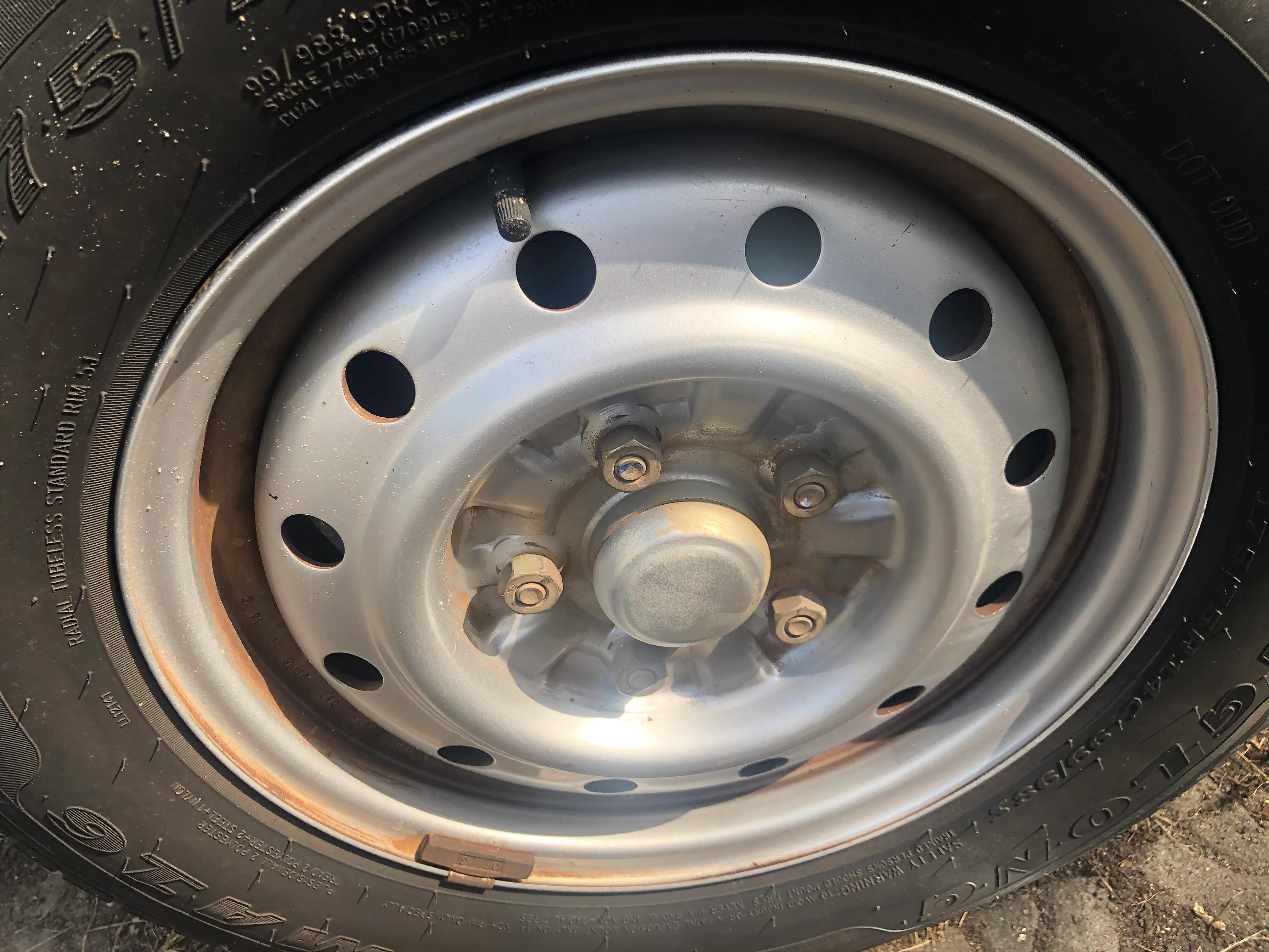 买台小货车拉货,想买一辆二手的拉货小货车