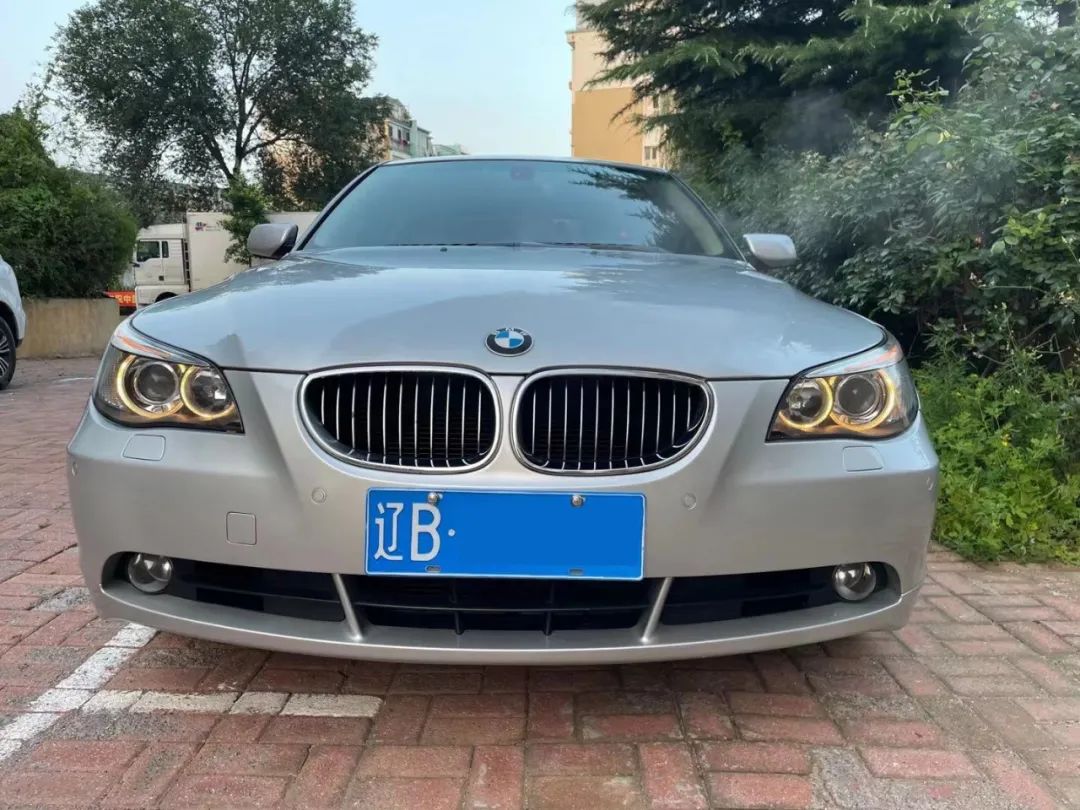 10多年的宝马5系还值得买吗,十年前的宝马5系值得买吗