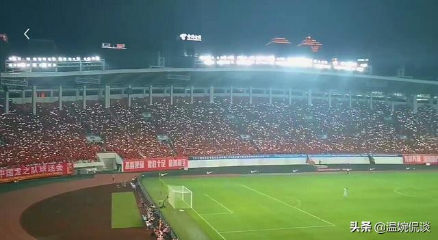 国足暖心,国足暖心片段