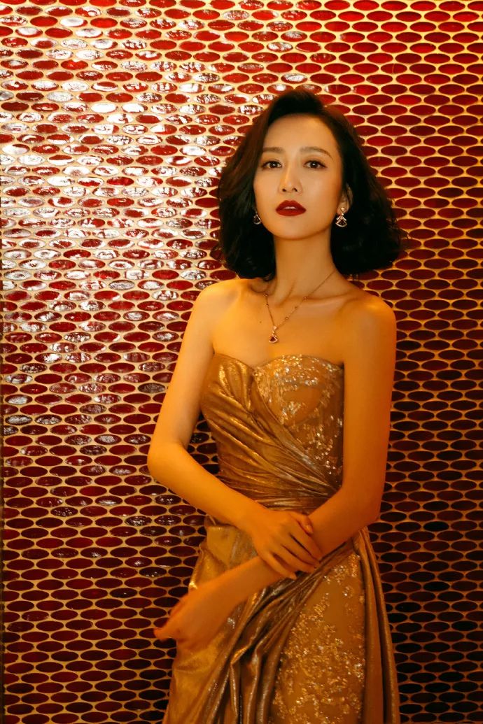 王鸥惊艳瞬间,王鸥出场惊呆全场视频