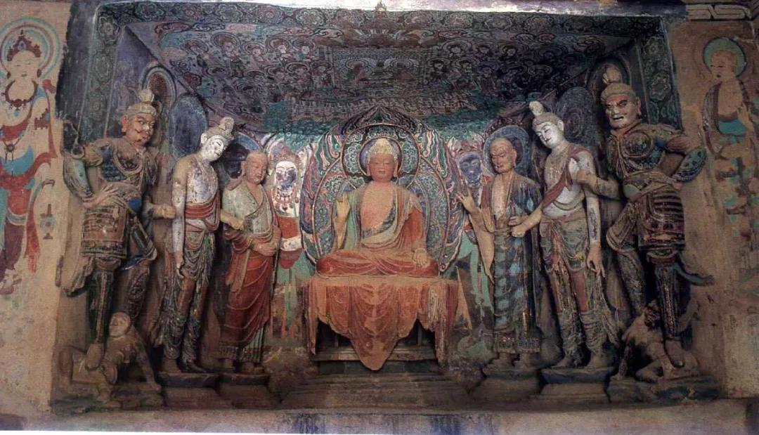 从荆州关公到贵州女神：中国建筑为啥越建越大、越建越土？