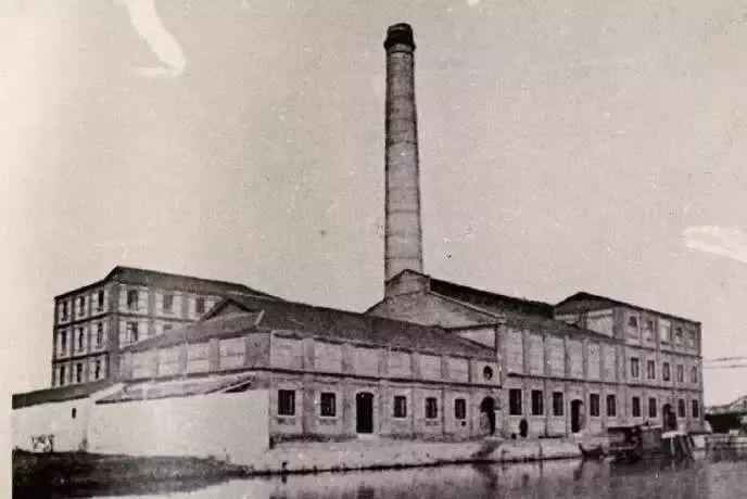 今年一百岁的她，织出全世界最细的纱