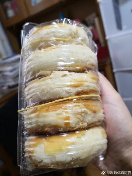 一夜爆火意外出圈!中秋节医院、煤矿、油田的月饼才是一饼难求