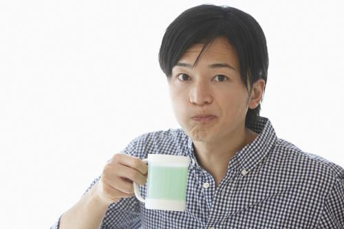 都说种植牙贵难道保护牙齿很难吗,谈谈种植牙对牙床的损害