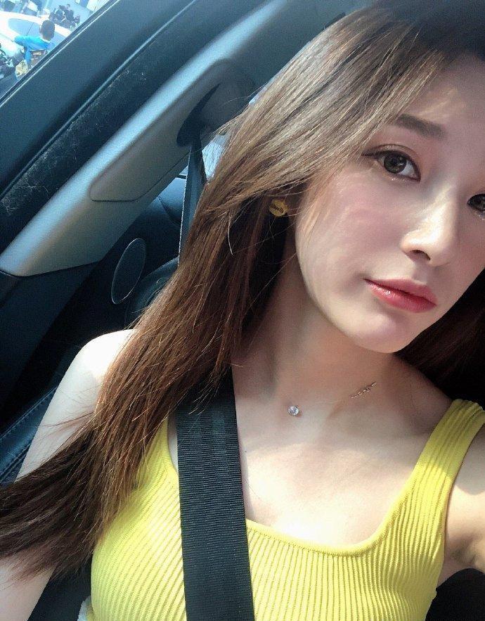 十年前央视女足球主持人,央视前足球主播