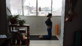 瑜伽轮式怎么做不腰痛,瑜伽轮式后腰疼