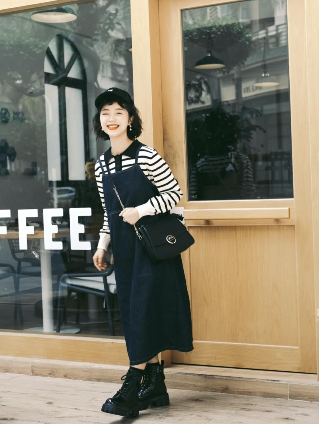 别再穿小白鞋了夏天适合穿凉鞋,高帮小白马丁靴鞋秋冬搭配