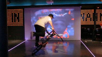 今晚约？世界冠军在广艺对面开HIPPOP酒吧！超SWAG