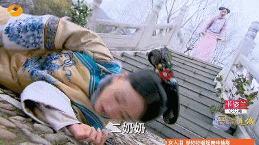 为什么女性越来越喜欢碰瓷,美女碰瓷套路