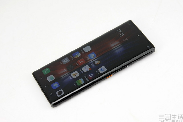 为啥电脑性能好的比手机贵,同样的电脑价格差别大