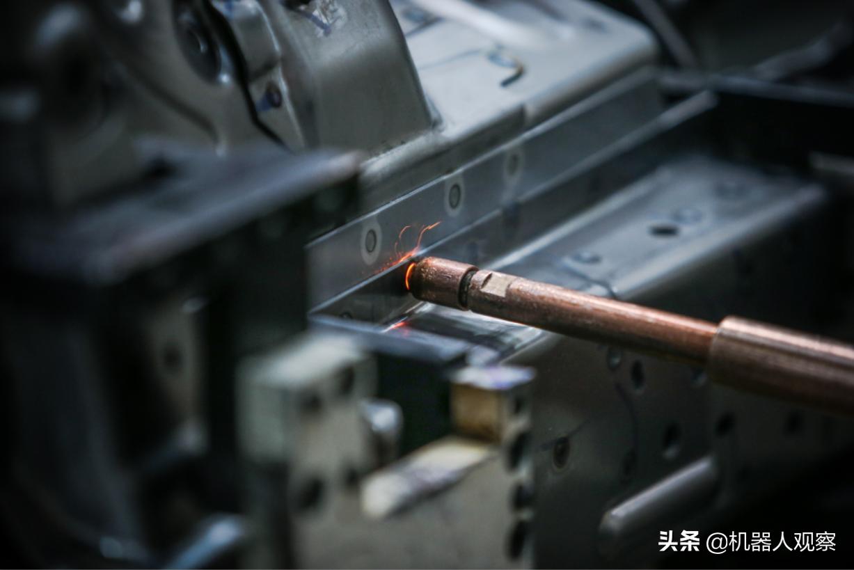 机器人会导致失业吗,人工智能机器人会让人失业吗