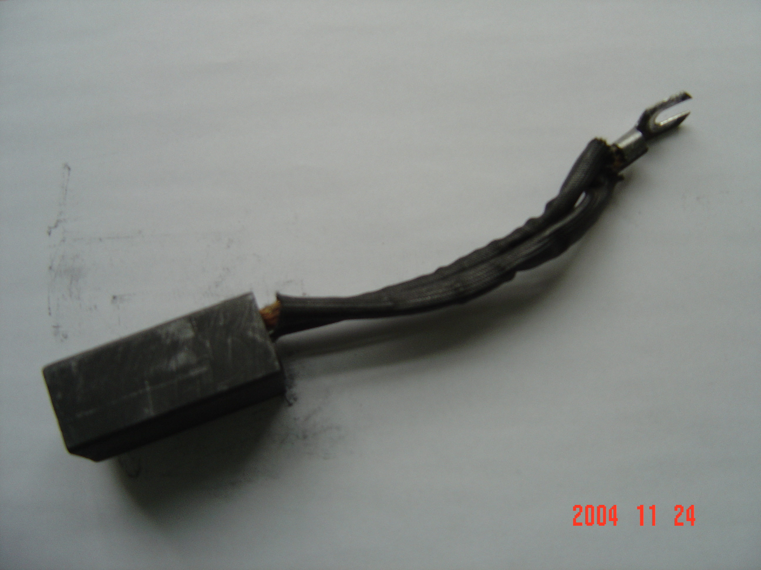 发电机集电环碳刷发烫的原因,发电机碳刷冒火分析与处理