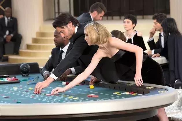 老佛爷的最后一次香奈儿大秀,香奈儿老佛爷早期设计