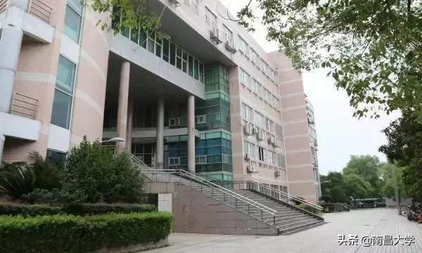 南昌大学附属中学中考喜报,南昌大学附属中学高考升学率