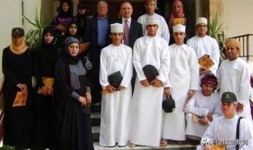 各国校服大比拼致青春,世界各国学生校服大赏