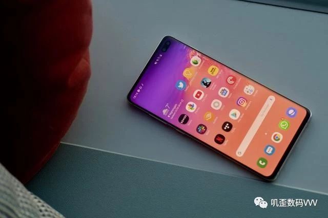 三星s10+在2022年值得入手吗,三星s10+手机价格是多少