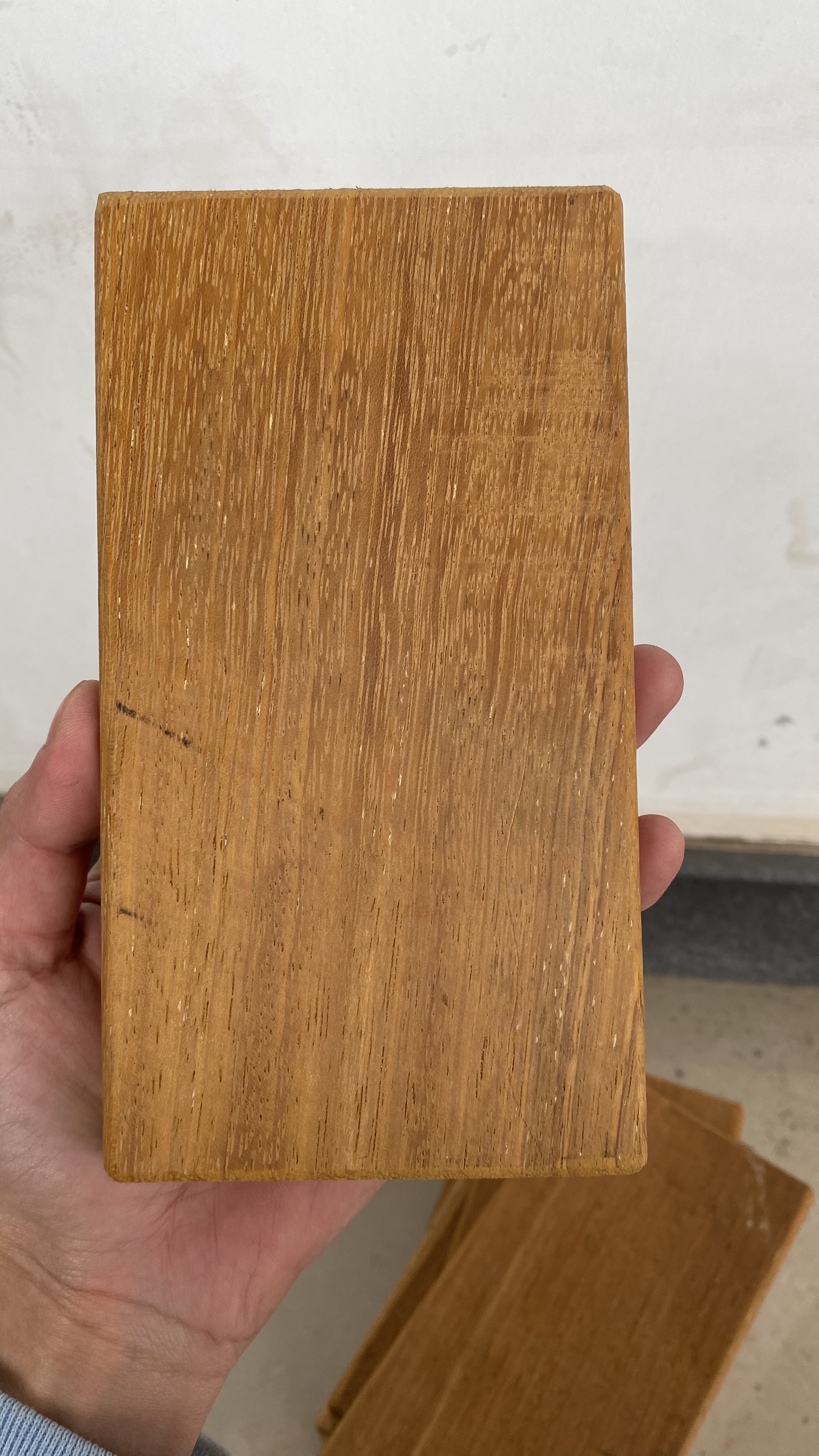 印尼菠萝格和非洲菠萝格怎么分辨区别呢