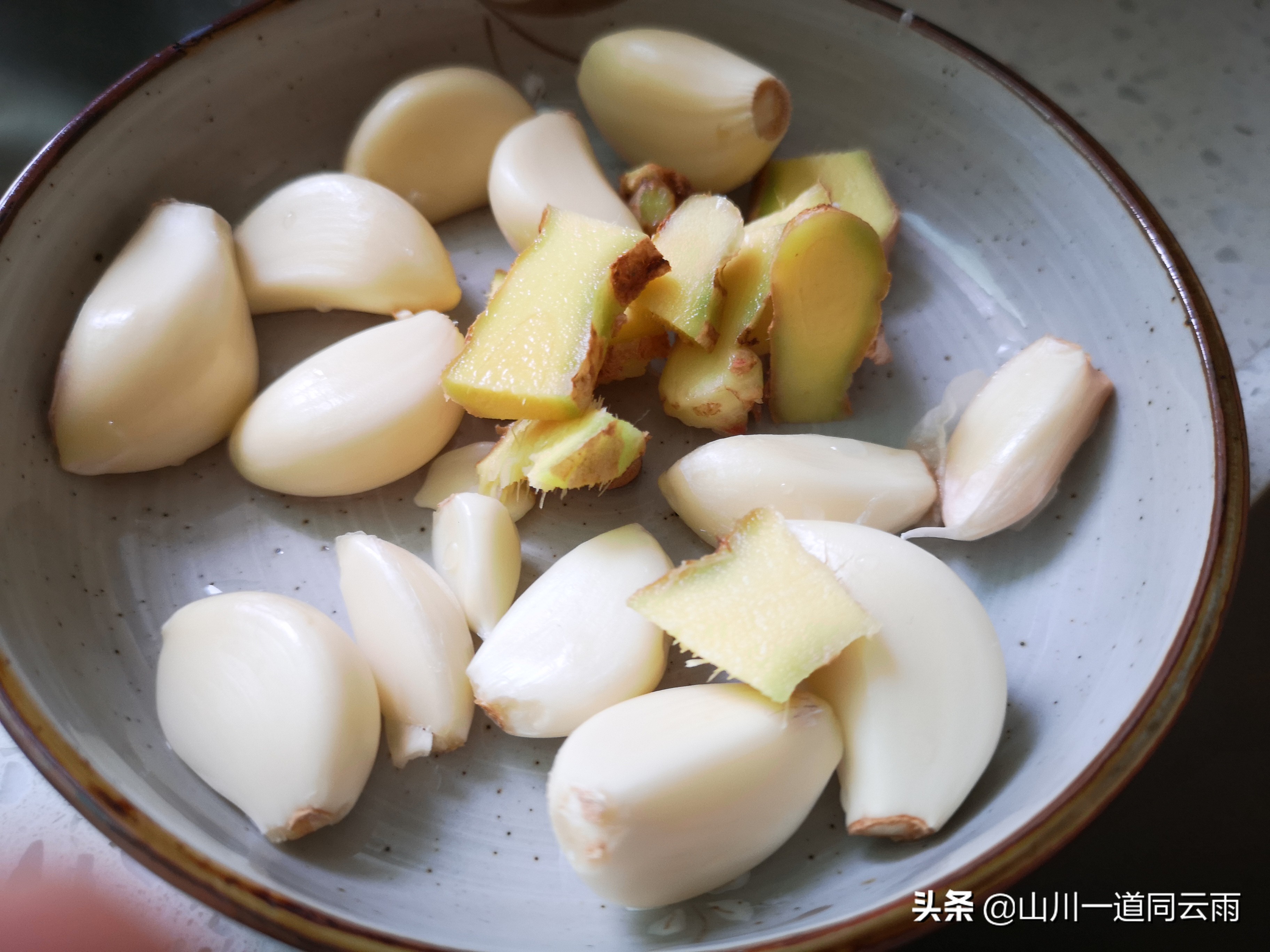 正宗川味火焰醉鹅,顺德火焰醉鹅是用什么鹅做的