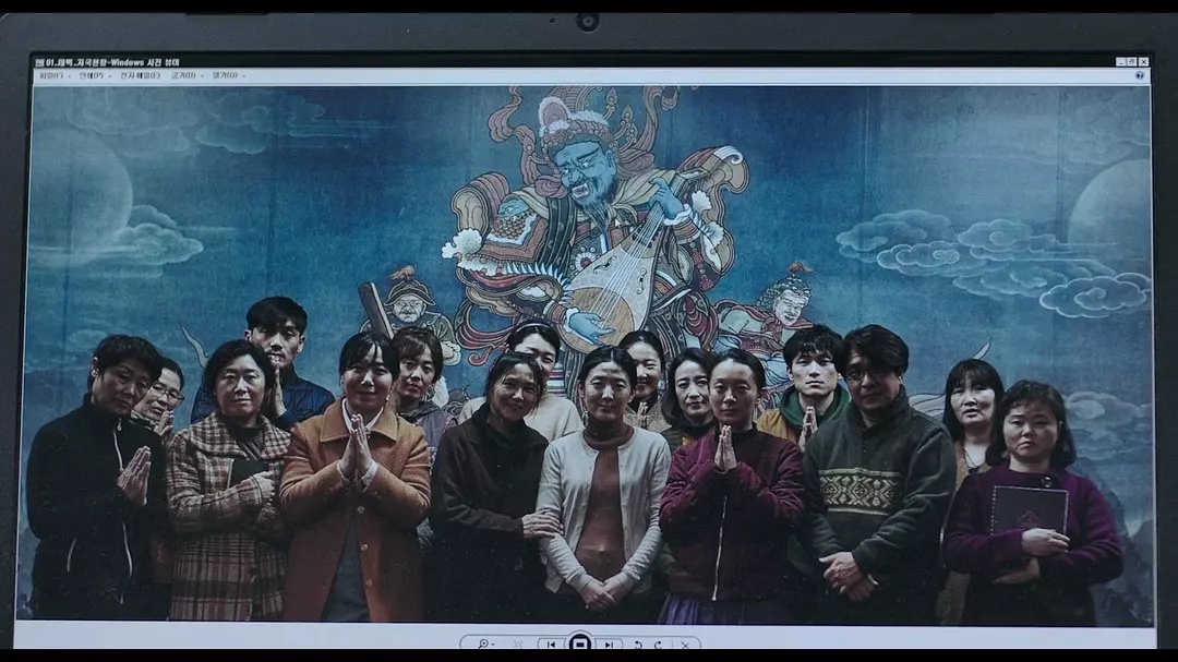 韩国版《双瞳》，六指神僧把妙龄少女当祭坛，韩国*教邪**有多么恐怖