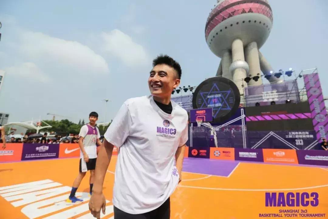 大鲨鱼罗汉琛、施宇晨出战，张兆旭解说，这是场什么比赛？