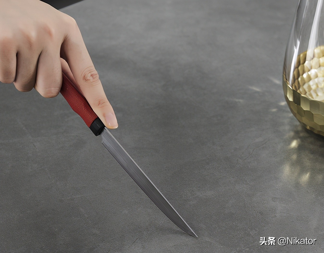 中式餐桌圆的好还是方的好,小客厅适合方餐桌还是圆餐桌