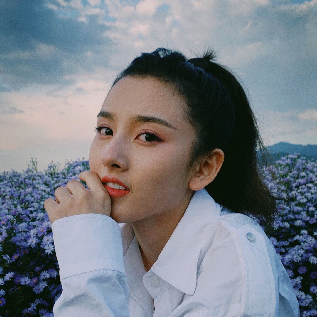 女士涂口红的正确方式,女人涂口红的时候千万不要打扰