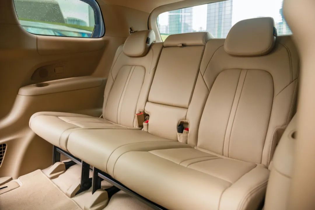 别克gl8es陆尊对比陆上公务舱,试驾gl8es陆尊