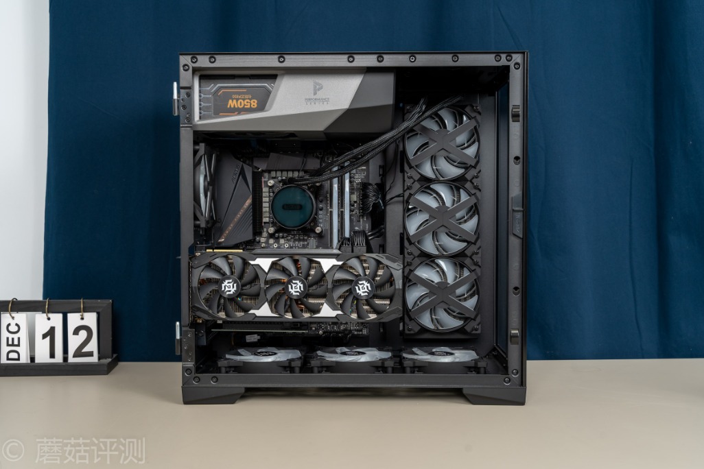 技嘉z490aorusproax主板多大,技嘉z490aorusproax是超级雕吗