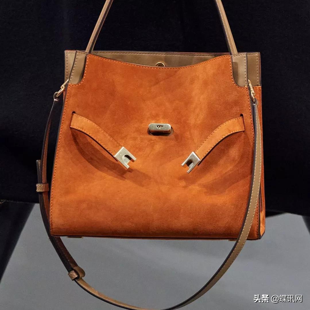 toryburch是真珍珠吗,toryburch算不算奢侈品牌