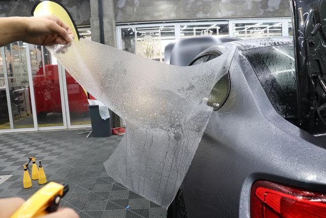 车漆划痕修复小方法,车漆轻微划痕怎样修复用什么砂纸