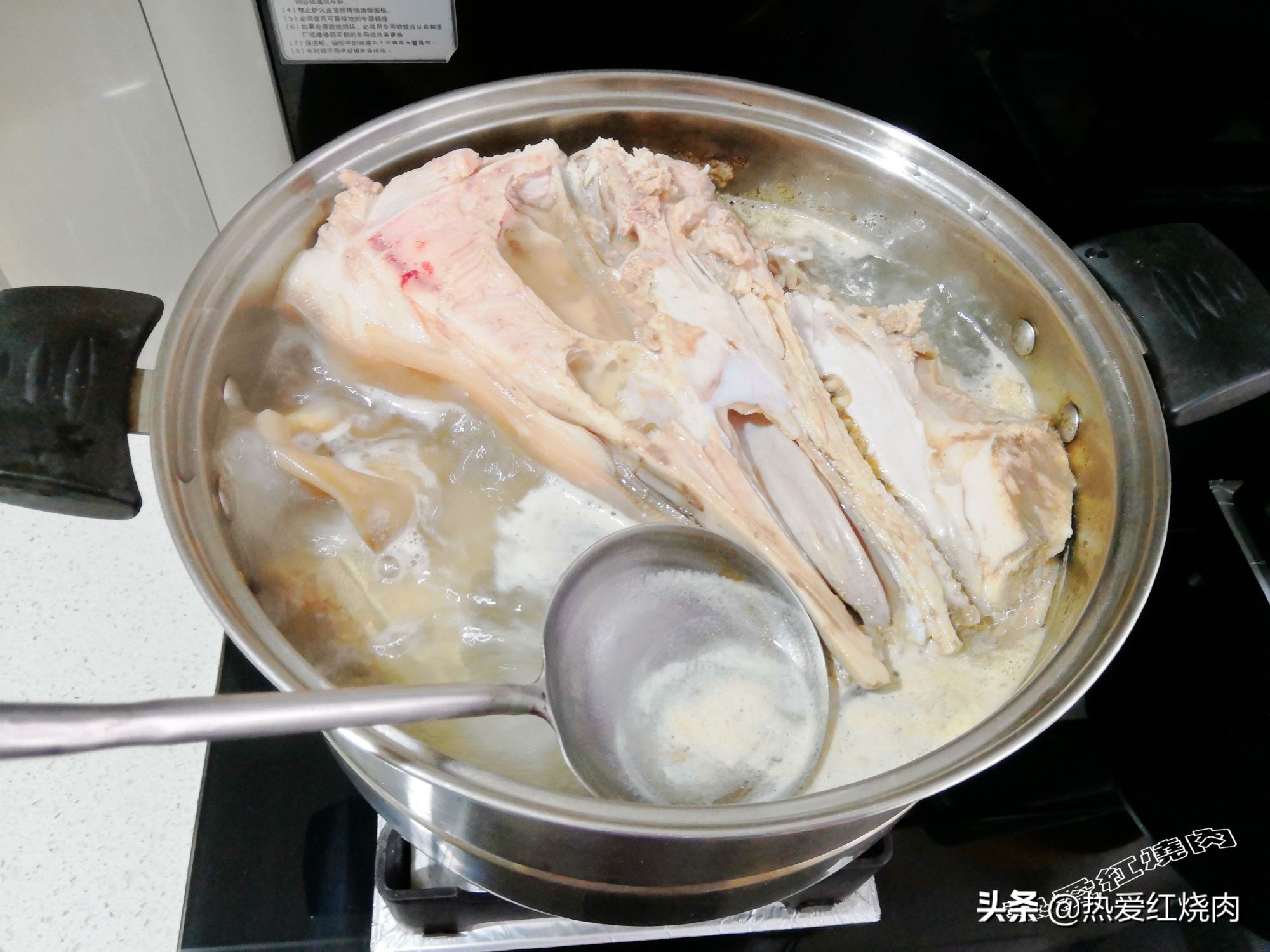 过年桌上的大猪头,过年的大猪头