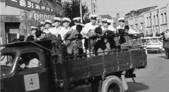 这老流氓人称“飞毛腿”，380名姑娘遭毒手，作案只因夫妻不和