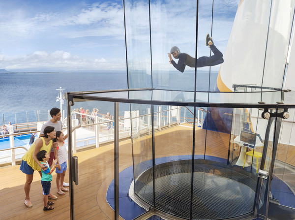 皇家加勒比海洋量子号与光谱号,皇家加勒比海洋量子号全解析