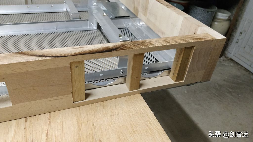 一体式机箱水冷电脑桌教程,国外自制水冷电脑桌