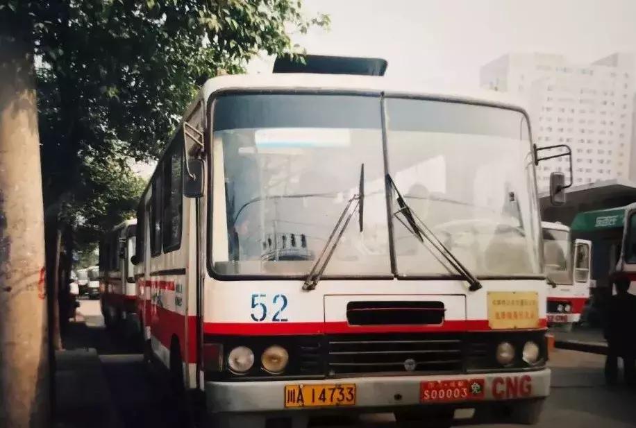 成都52路公交路线,快速公交51路