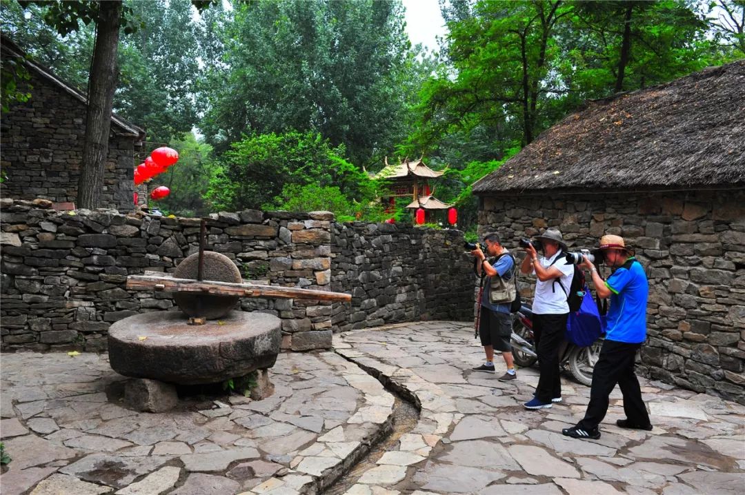 这个真实存在的古村落美如仙境,沂蒙山风景区内的古村落