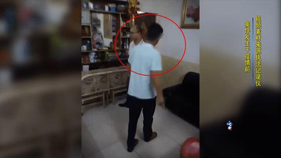 “牙医”戏精上身，碰瓷不成还殴打执法员！结局悲催了