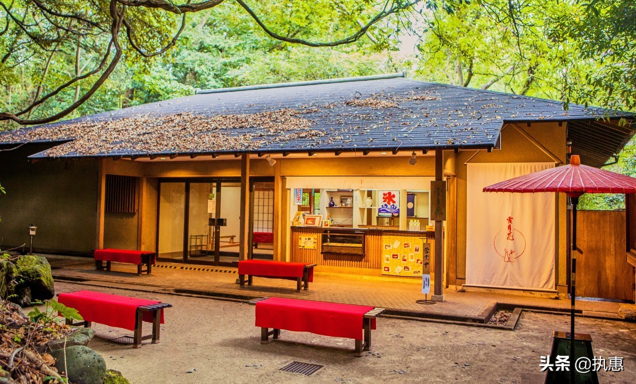 3.7亿用户的文旅大生意！二次元人群的消费自白：我们在买什么？