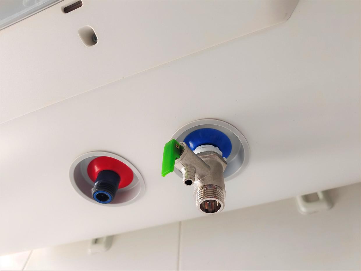 老房电热水器,老款热得快热水器